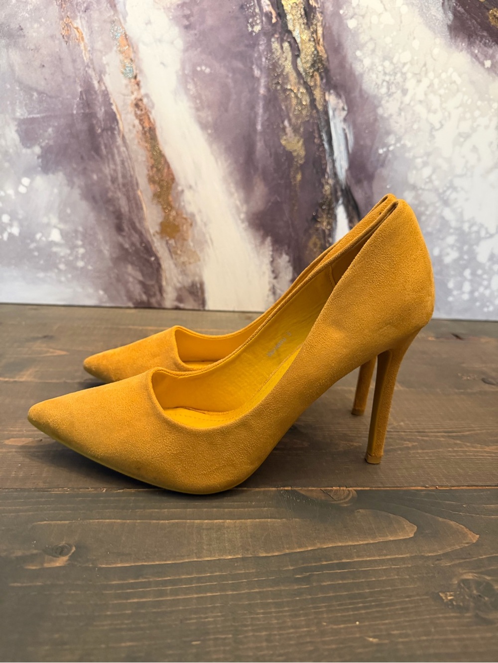 Shoeland Classic Pointed-Toe High Heel Pumps in Suede Mustard Yellow sz 9